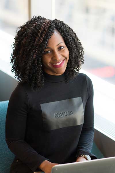 Why choose us Copywriter Client Testimonial Woman 2